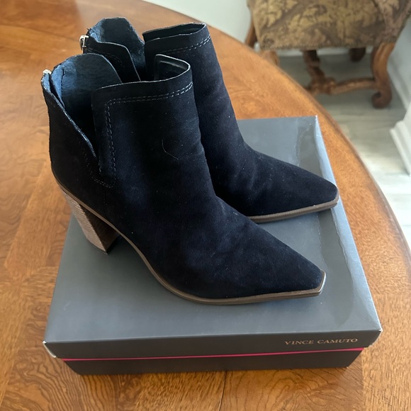 Vince Camuto Black Ankle Booties - Picture 4 of 7